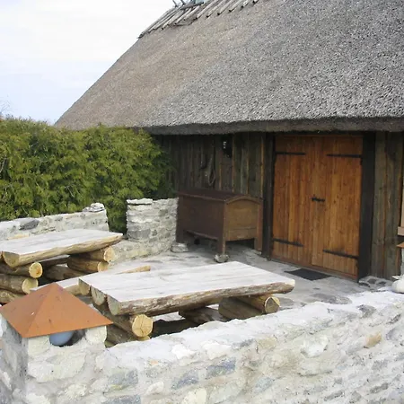 بيت ضيافة Aadu Farm